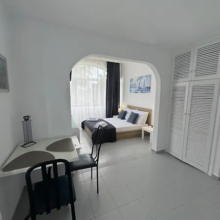 Ionian Blue * 古维亚